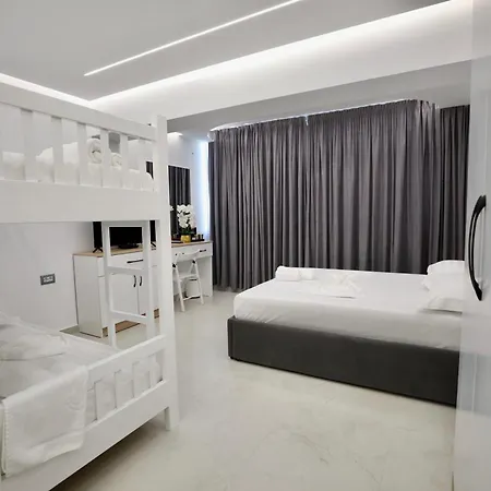 Apartment Dashaj 305 *